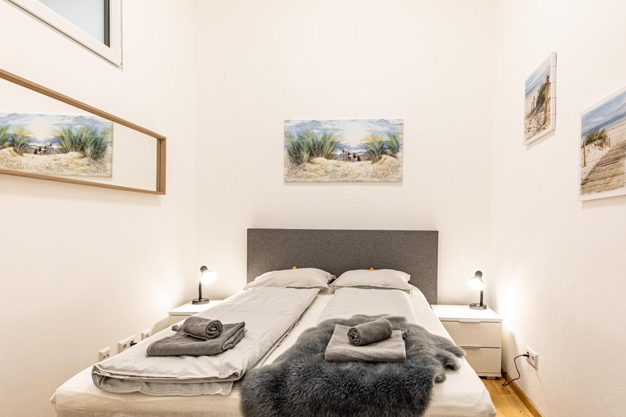 Modern Vienna By Jr City Apartments Bagian luar foto